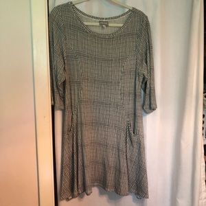 Niche Black and White Dress